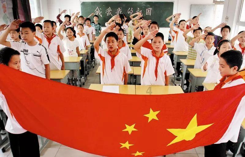 可爱的小孔雀救援